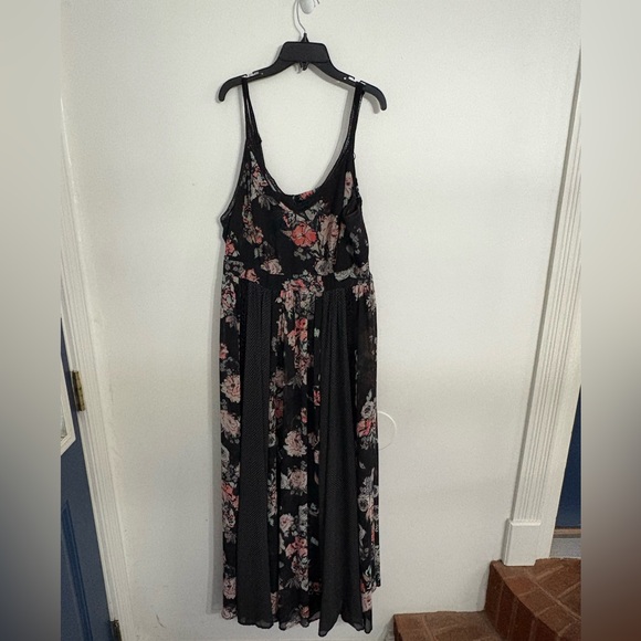 Black Floral Georgette Maxi Dress Size 2 - Picture 4 of 13